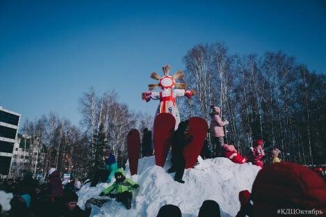 В Ханты-Мансийске отпраздновали «Широкую масленицу» В Ханты-Мансийске отпраздновали «Широкую масленицу»