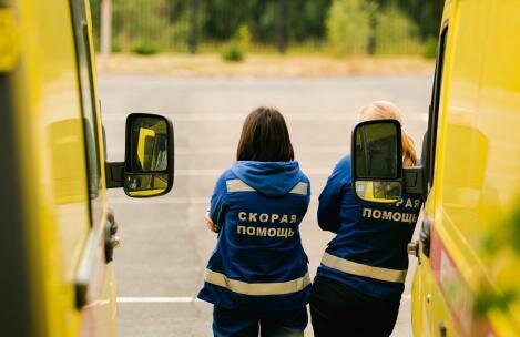 Поздравляем с днём работников скорой медицинской помощи!