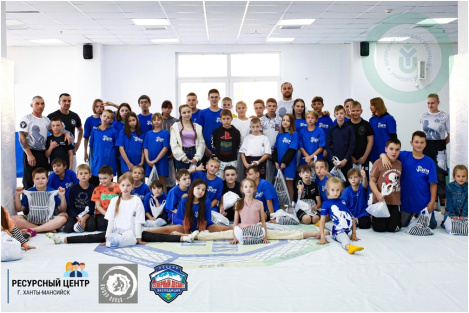 Юные макевчане посетили занятие с тренерами клуба единоборств 