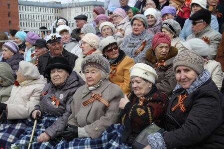 Соцзащита ханты мансийск. Населенность Ханты Мансийск. УСЗН Г Ханты Мансийска. Управление соцзащиты населения Ханты. Население людей в Ханты-Мансийске.