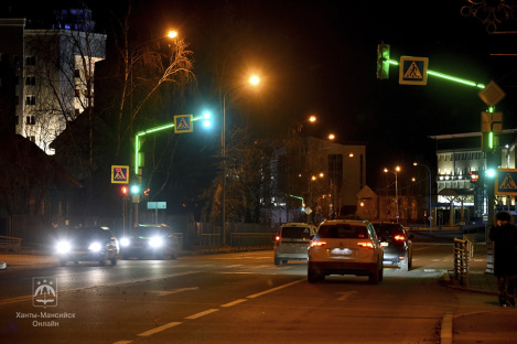 Меры по совершенствованию безопасности дорожного движения обсудили в Югре