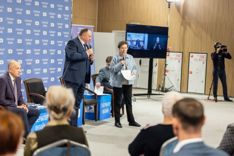 Губернатор Югры провела встречу с жителями Ханты-Мансийска