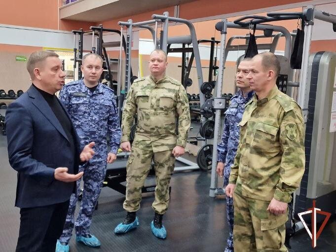 В Югре Росгвардия проводит встречи с представителями спортивных организаций В Югре Росгвардия проводит встречи с представителями спортивных организаций