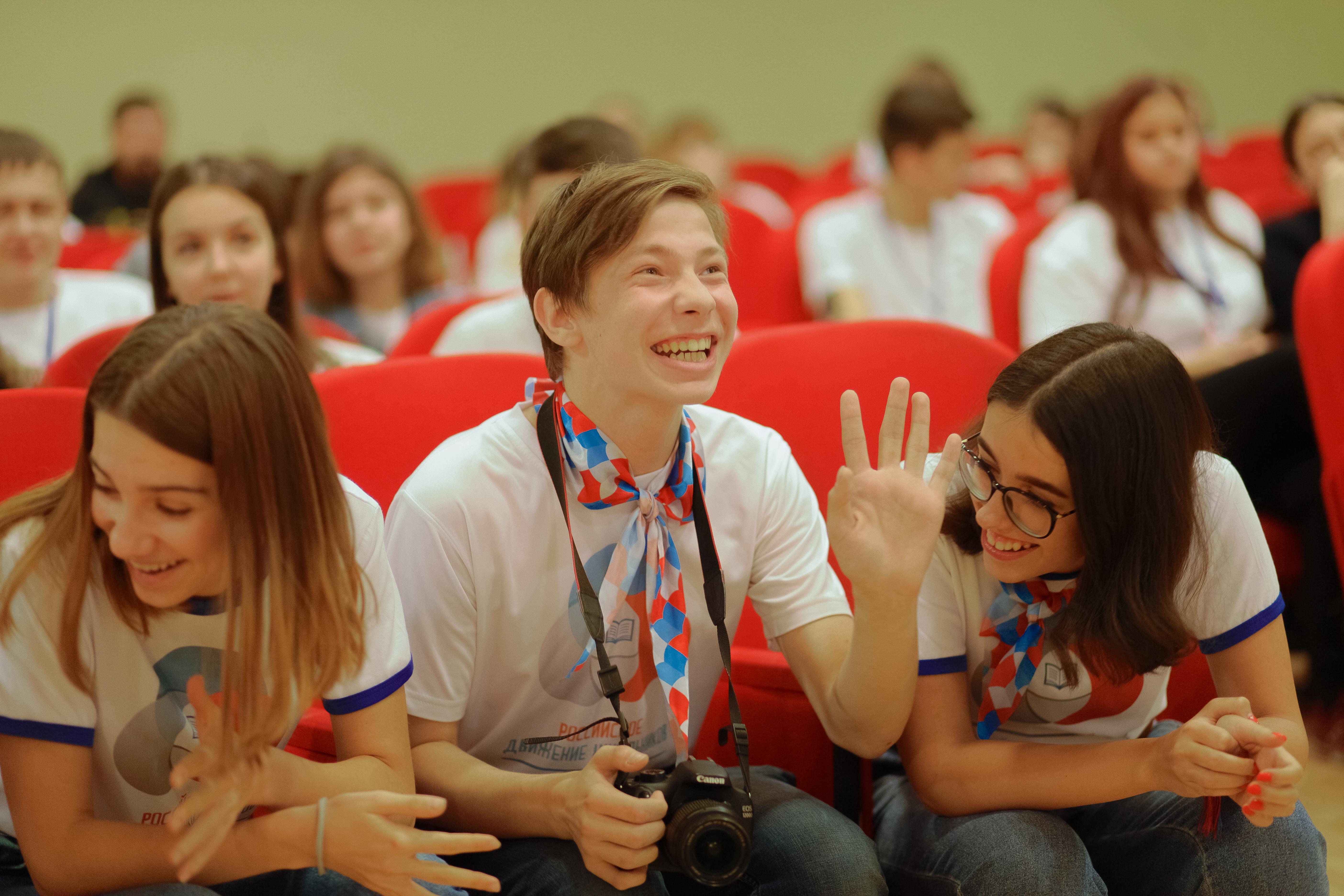 Молодежные образовательные мероприятия. Волонтерство в Ханты-Мансийске. Образовательно молодежный центр Ханты-Мансийск. Событийный волонтер образовательные мероприятия.