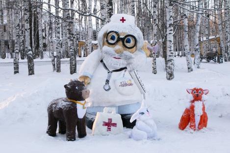 В «Новогодней столице Сибири» выбрали лучших снеговиков