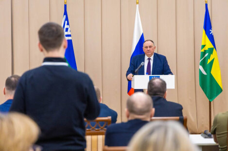 Глава Ханты-Мансийска Максим Ряшин встретился с ветеранами специальной военной операции, участниками регионального кадрового проекта «Герои Югры» Глава Ханты-Мансийска Максим Ряшин встретился с ветеранами специальной военной операции, участниками регионального кадрового проекта «Герои Югры»