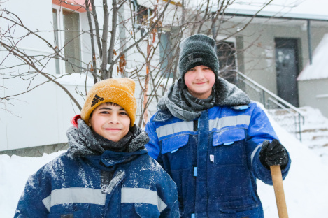 В Ханты-Мансийске началась работа молодежных трудовых отрядов