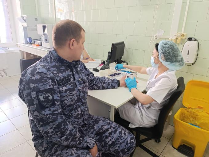 В Югре росгвардейцы провели ведомственную акцию «От сердца к сердцу» В Югре росгвардейцы провели ведомственную акцию «От сердца к сердцу»