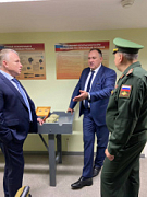 Глава города Максим Ряшин посетил военный учебный центр ЮГУ