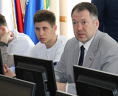 Студенты ЮГУ ознакомились с работой городской администрации