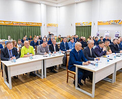 Глава Ханты-Мансийска Максим Ряшин встретился с ветеранами специальной военной операции, участниками регионального кадрового проекта «Герои Югры»