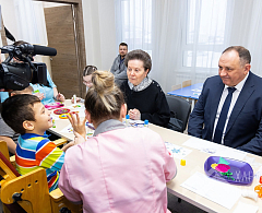В Ханты-Мансийске прошла общественная приемка нового здания реабилитационного центра