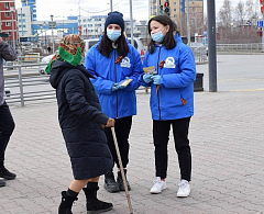 В Ханты-Мансийске стартовала Всероссийская акция «Георгиевская ленточка»