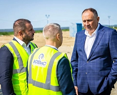 Губернатор Югры Руслан Кухарук и Глава Ханты-Мансийска Максим Ряшин посетили участки строительства дорог 