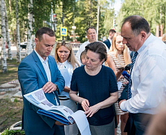 Губернатор Югры оценила ход ремонта улицы Мира
