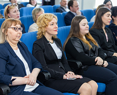 В Ханты-Мансийске стартовала акция «Дорога просвещения»