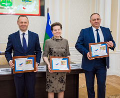 25 тысяч марок с геральдическими символами Ханты-Мансийска и Югры разлетятся с письмами по всей России