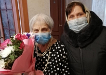 95 лет со дня рождения отметили два ветерана Великой Отечественной войны Каримова Анна Ивановна и Кармазина Евгения Иосифовна