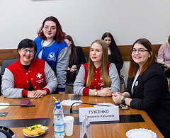 В Ханты-Мансийске прошла встреча с волонтерскими объединениями города