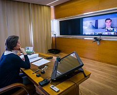 Наталья Комарова оценила гражданские инициативы хантымансийцев