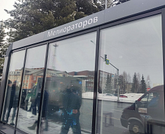 Общественная приемка теплых «умных» остановок прошла в Ханты-Мансийске