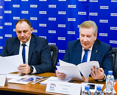 Борис Хохряков и Максим Ряшин провели совместный прием граждан по личным вопросам