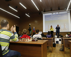 Юные шахматисты со всей Югры борются за чемпионские звания