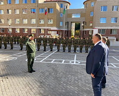 Глава города Максим Ряшин посетил военный учебный центр ЮГУ