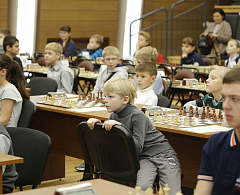 Юные шахматисты со всей Югры борются за чемпионские звания